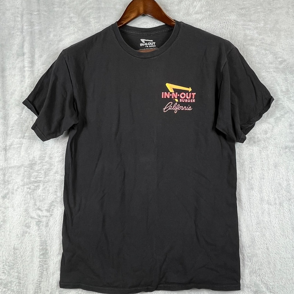 In-N-Out Burger Mens M Graphic T Shirt Black California Cars Palm Trees Retro - Picture 8 of 9